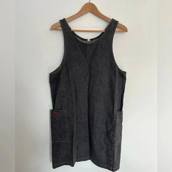 Dress jeans style with  pockets - Picture 2 of 7